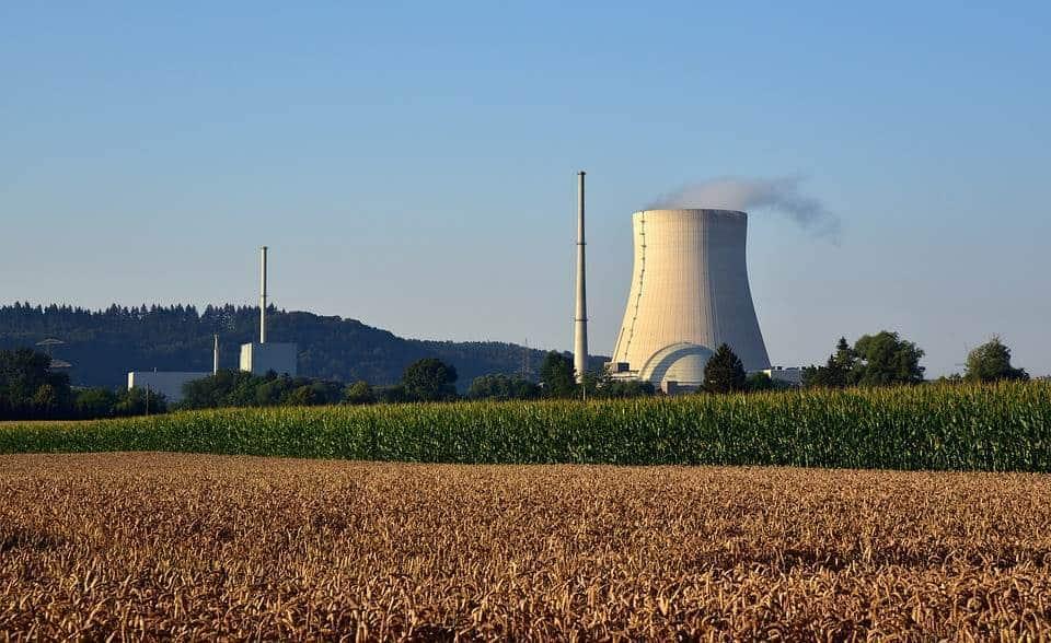 China planea construir una planta nuclear de energía limpia China planea construir una planta nuclear de energía limpia