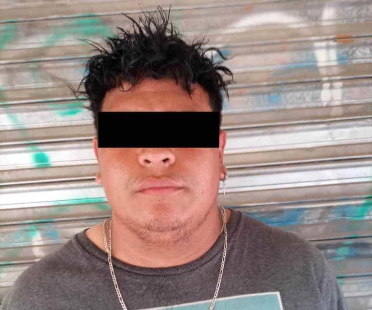 Capturan a dos con droga Capturan a dos con droga