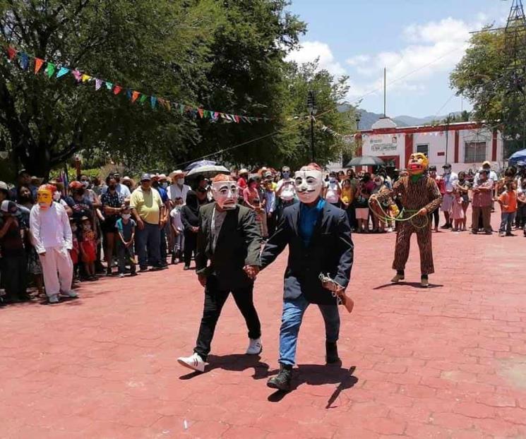Pese a contagios arman fiestas en Guerrero Pese a contagios arman fiestas en Guerrero