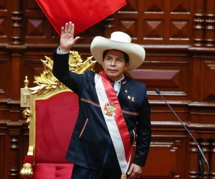 Jura Pedro Castillo como presidente de Perú Jura Pedro Castillo como presidente de Perú
