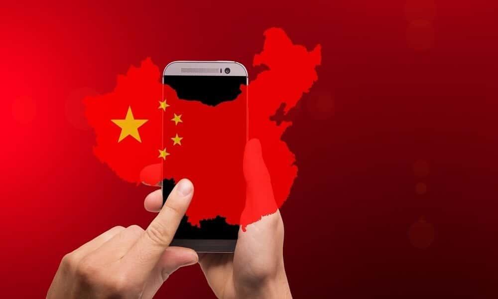 Busca China solucionar problemas de apps en 6 meses