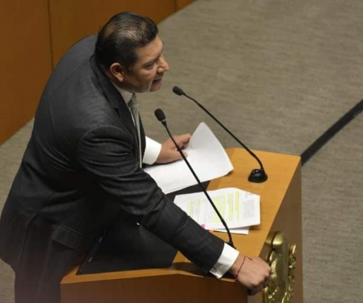 Cruzan insultos legisladores de Morena por desafueros Cruzan insultos legisladores de Morena por desafueros