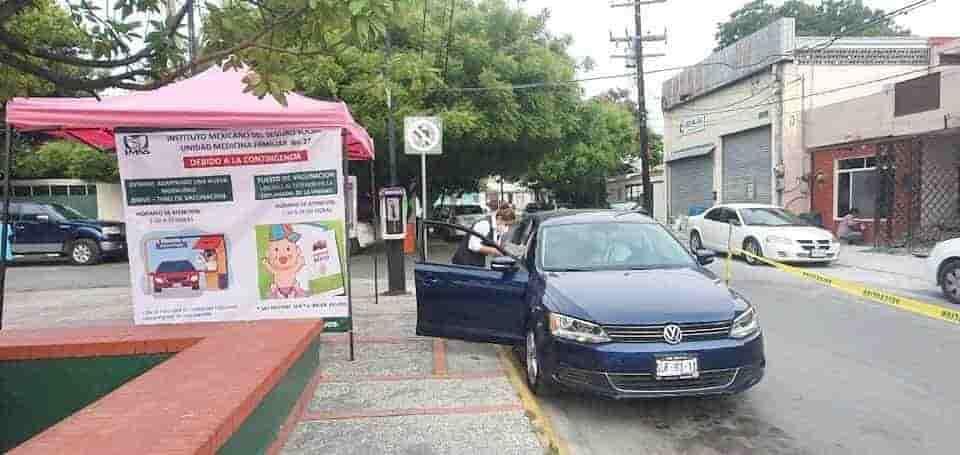 Ofrece IMSS vacunación de niños en drive thru Ofrece IMSS vacunación de niños en drive thru