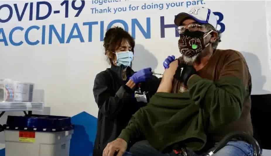 Advierte más dolor si se sigue rechazando vacuna antiCovid