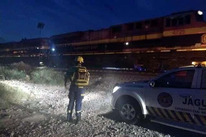 Sobrevive tras ser arrollado por el tren