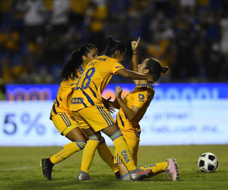 Se apuntan las Tigres goleada de escándalo