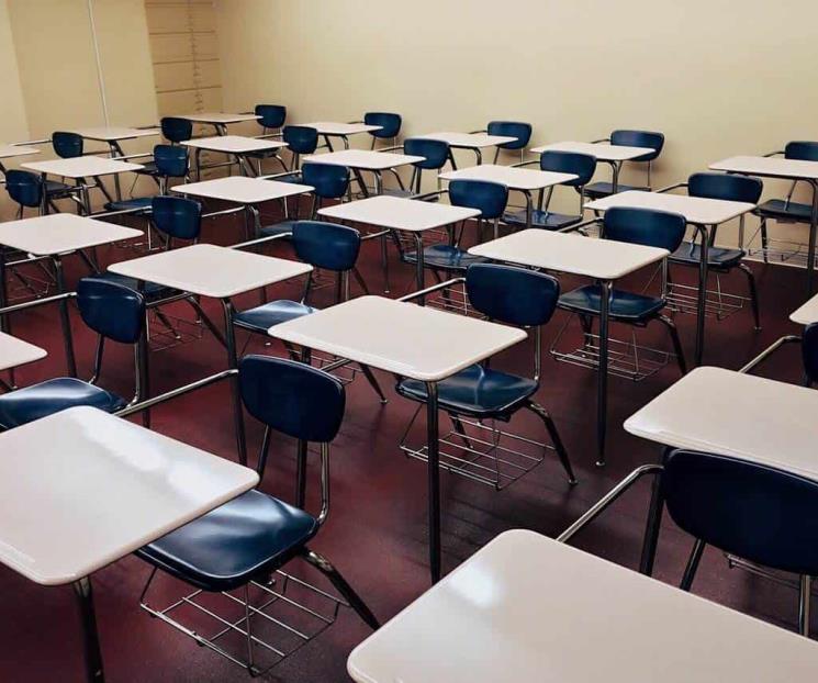 Desaparecen 120 escuelas privadas y desertan 20 mil alumnos