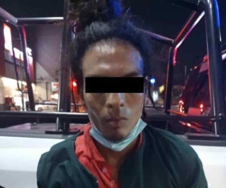 Cae por asaltar a usuario de Metro