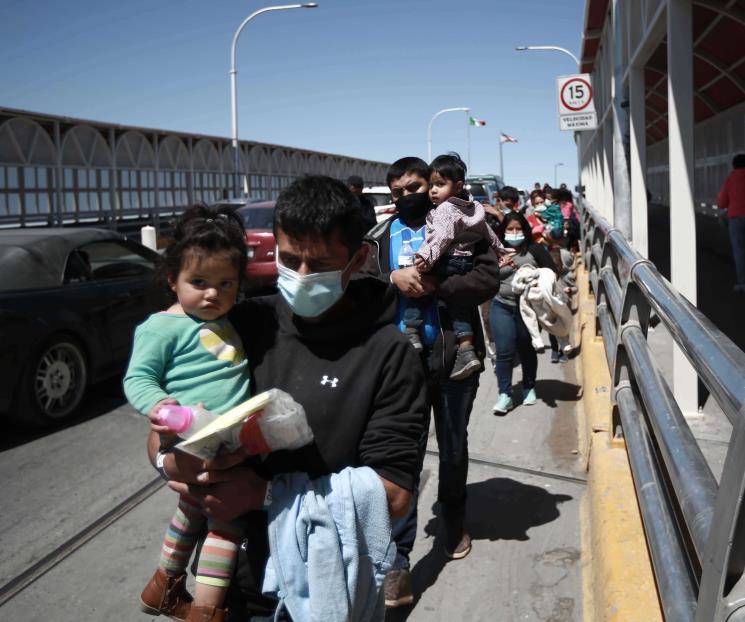 Renuevan medida sanitaria para expulsar a migrantes
