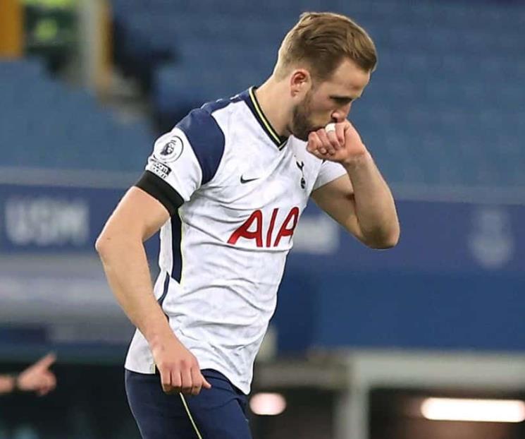 Multaría Tottenham a Kane por ausencias