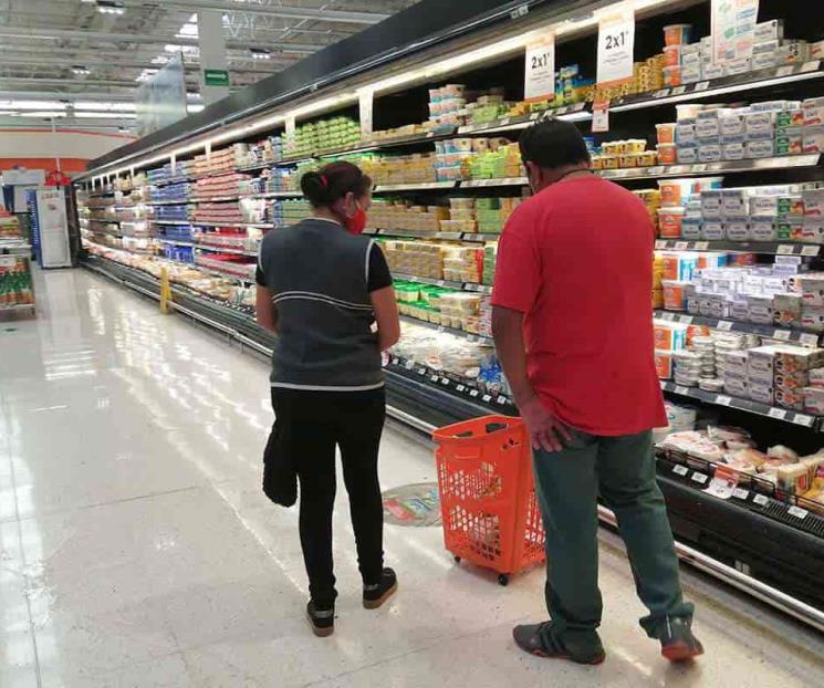 Repunte Covid frena recuperación de confianza del consumidor