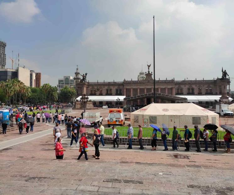 Arranca con filas de 5 horas aplicación de segunda dosis