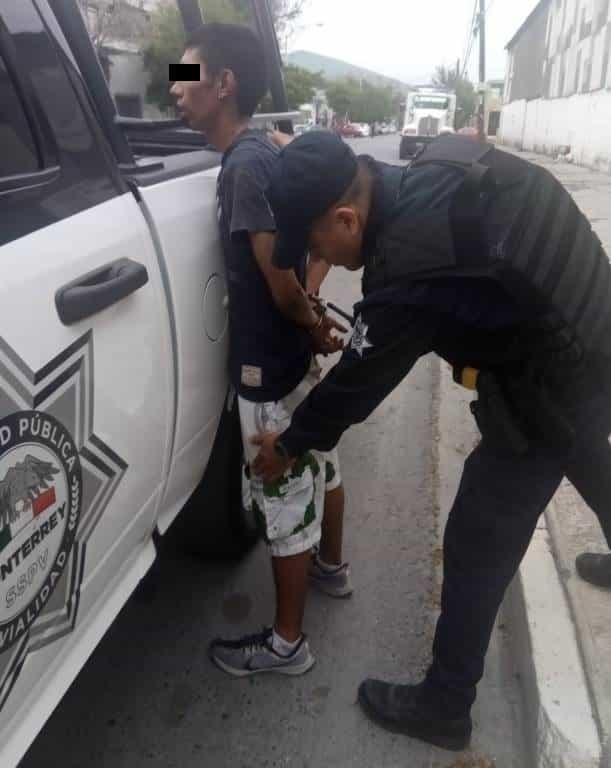 Cae menor con droga