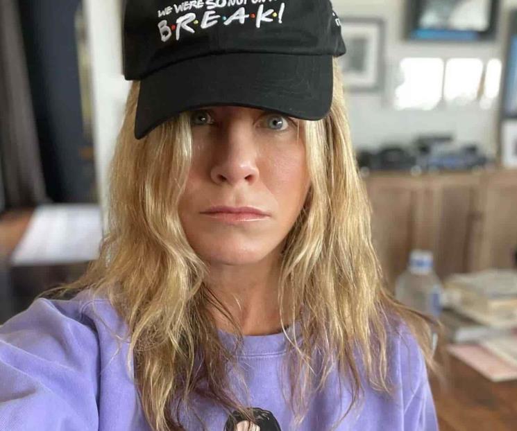 Aniston corta relación con amigos que no quieren vacunarse