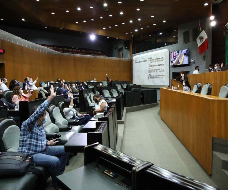 Preparan diputados su último informe de actividades