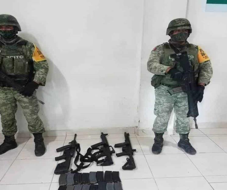 Ejército asegura en Tamaulipas armas y vehículos Ejército asegura en Tamaulipas armas y vehículos