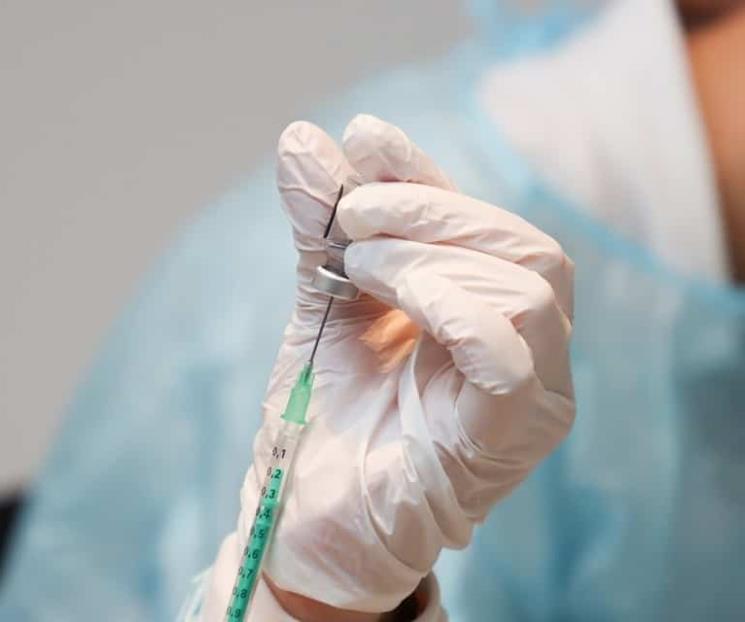 Combinar vacunas Astra y Pfizer es seguro: estudio