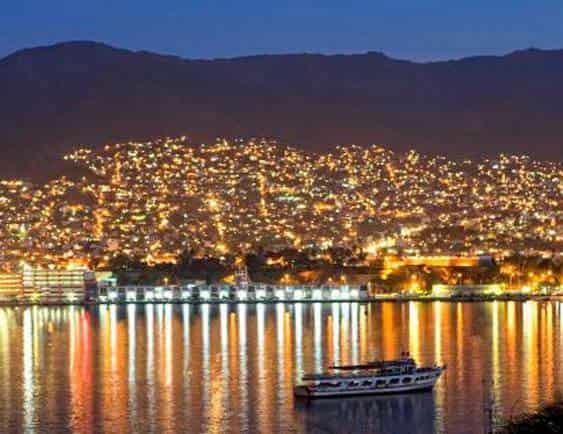 Cierran bares y discotecas por semáforo rojo en Guerrero