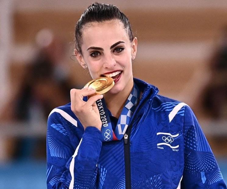 Linoy Ashram acaba con dominio ruso Linoy Ashram acaba con dominio ruso