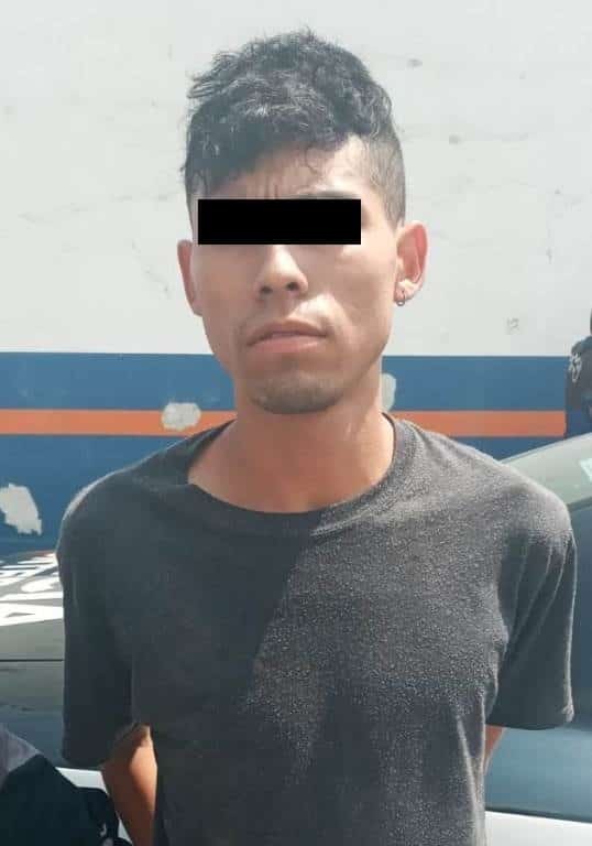Detenido en el momento que robaba un acumulador de un vehículo Volkswagen que se encontraba estacionado