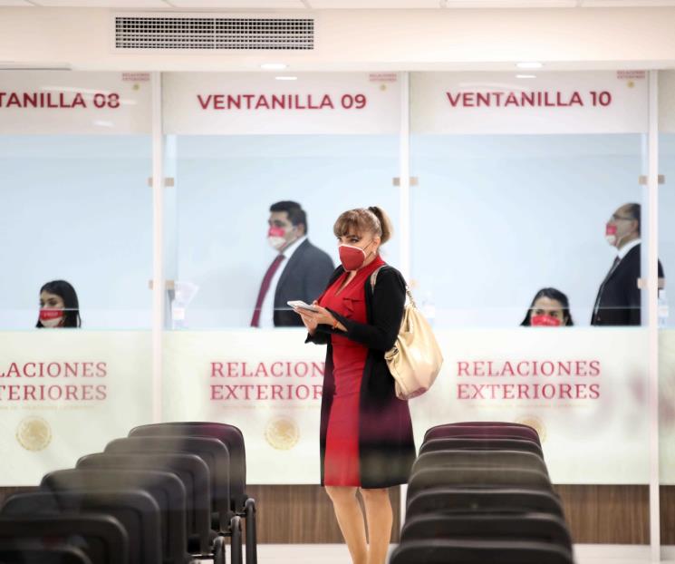 Por tercera ola de Covid, reducen emisión de pasaportes