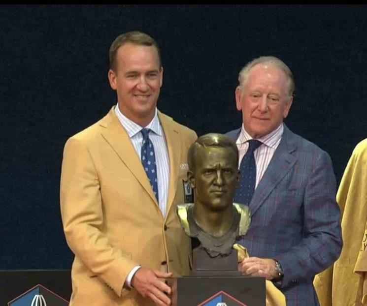 Inducen a Peyton Manning en el Salón de la Fama