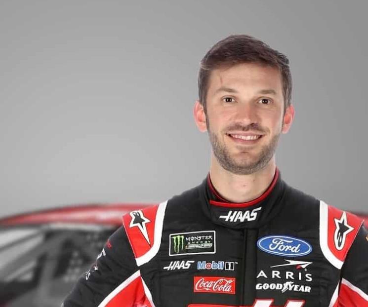 Daniel Suárez, con  problemas en su coche
