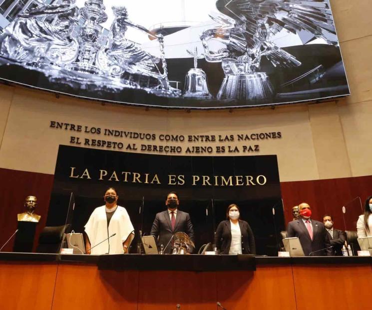 Minuto de silencio en memoria María Elena Chapa Hernández