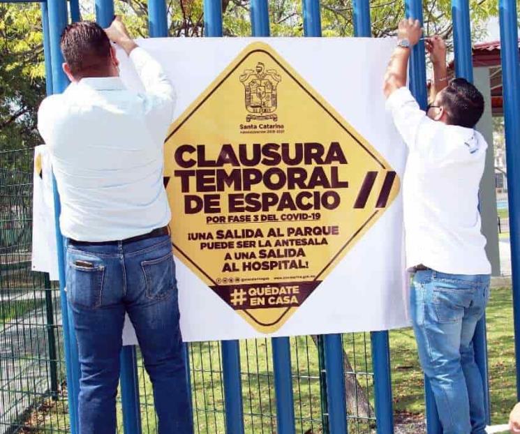Inhabilitan plazas públicas en Santa