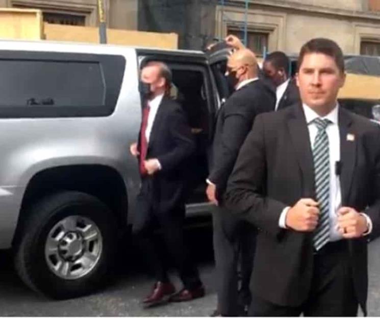 Llega delegación de EU para encuentro con AMLO