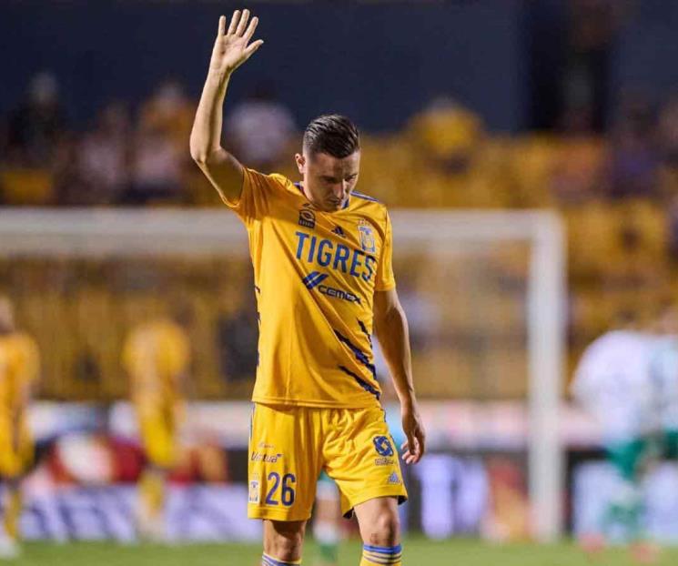 Thauvin y dos rayados, congelados un encuentro