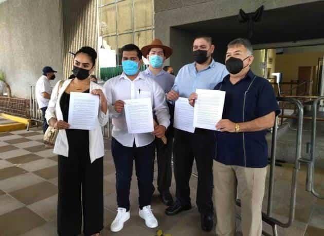 Piden padres intervención del Congreso para regreso a clases