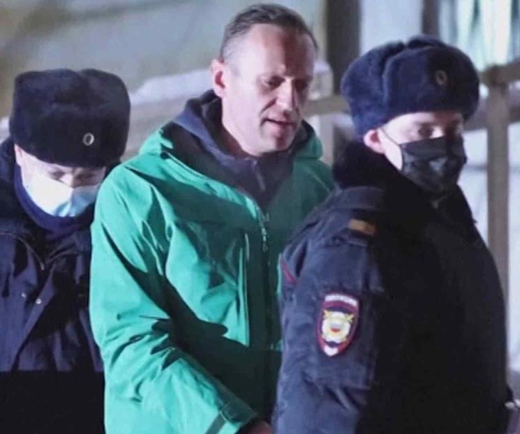 Presentan nuevos cargos contra Alexei Navalny
