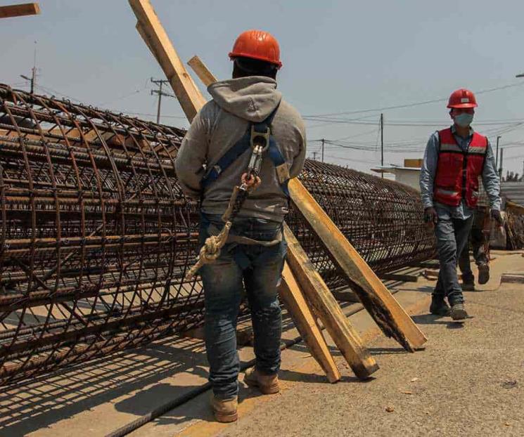 Cae 0.5% actividad industrial