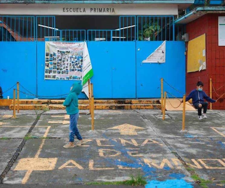 Rechazan frenar regreso a clases presenciales por contagios