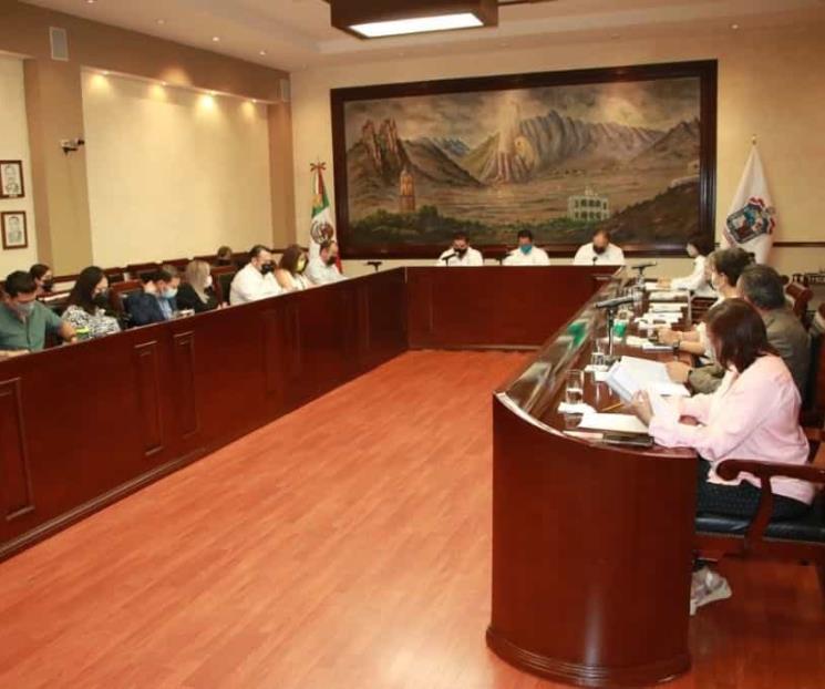 Destacan a oficiales de SC por rescatar a empleado