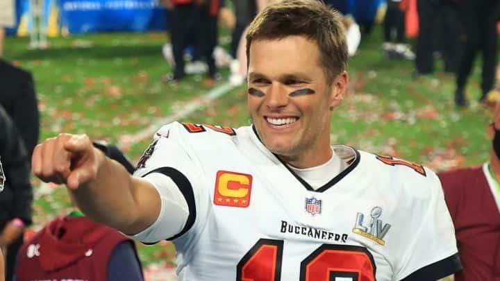 Abre Brady pretemporada