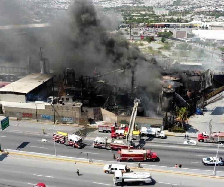 Reconocen labor de policías en incendio