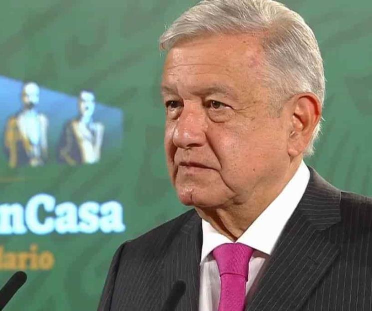 AMLO desea pronta recuperación a la escritora Beatriz Aldaco