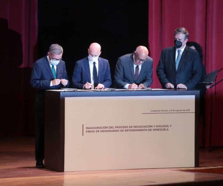 Firman acuerdo de inicio de diálogo