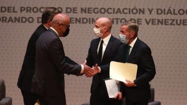 Envuelve hermetismo diálogo venezolano