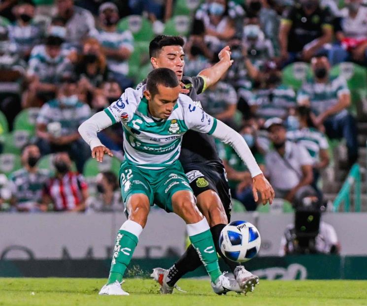 Santos y Chivas aburren con 0-0