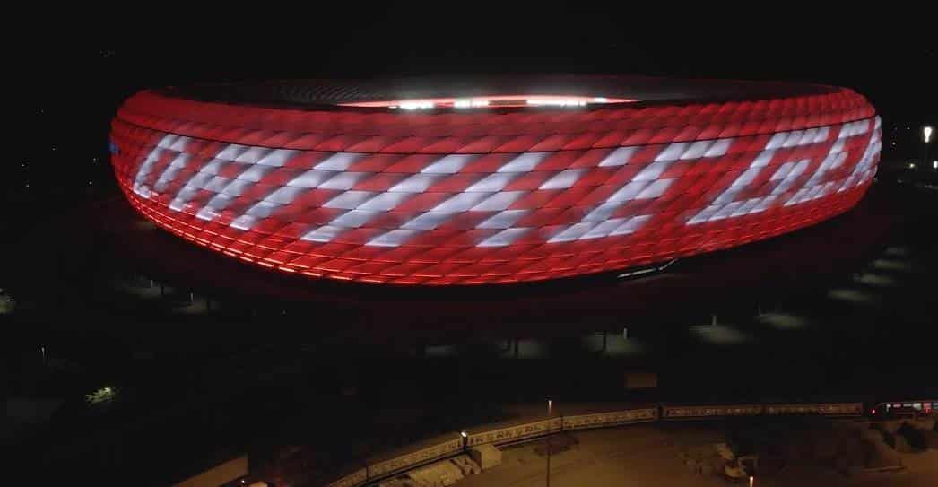 Allianz Arena rinde homenaje a Gerd Muller