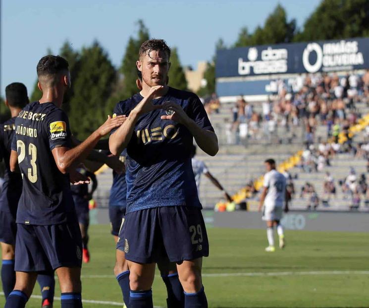 Corona, sin jugar en el triunfo del Porto