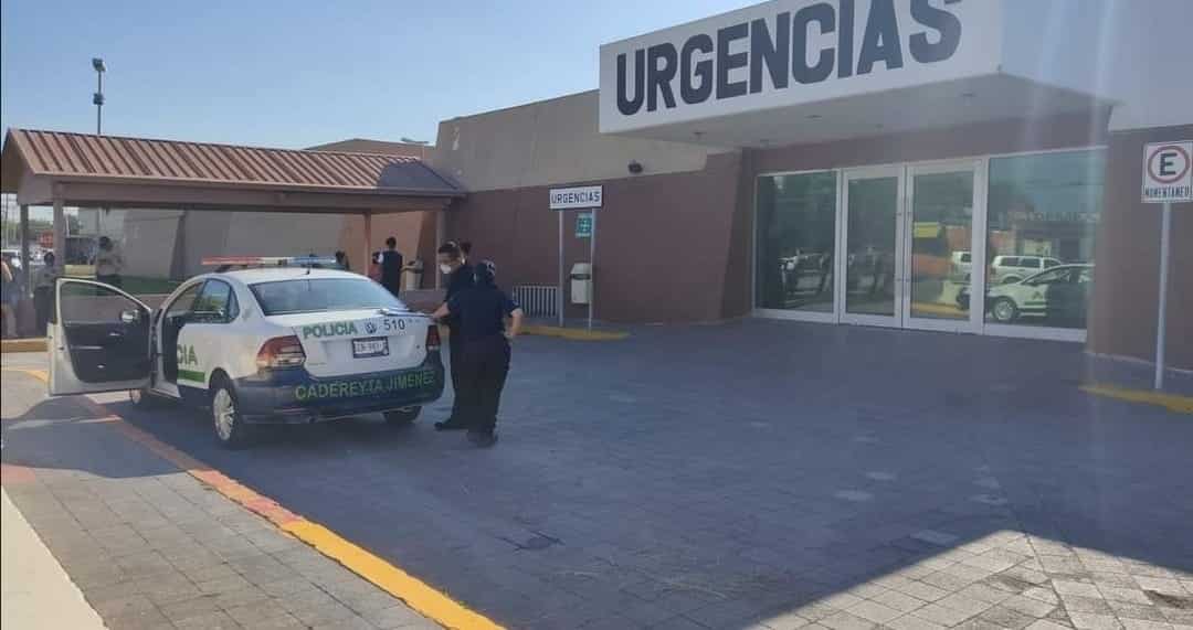 Cuando salía de su domicilio un hombre fue atacado a balazos y al ser llevado de urgencia a un hospital murió