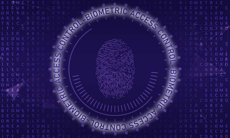Temen que talibanes tengan acceso a datos biométricos