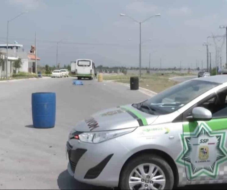 Arrolla y mata camión a guardia Arrolla y mata camión a guardia