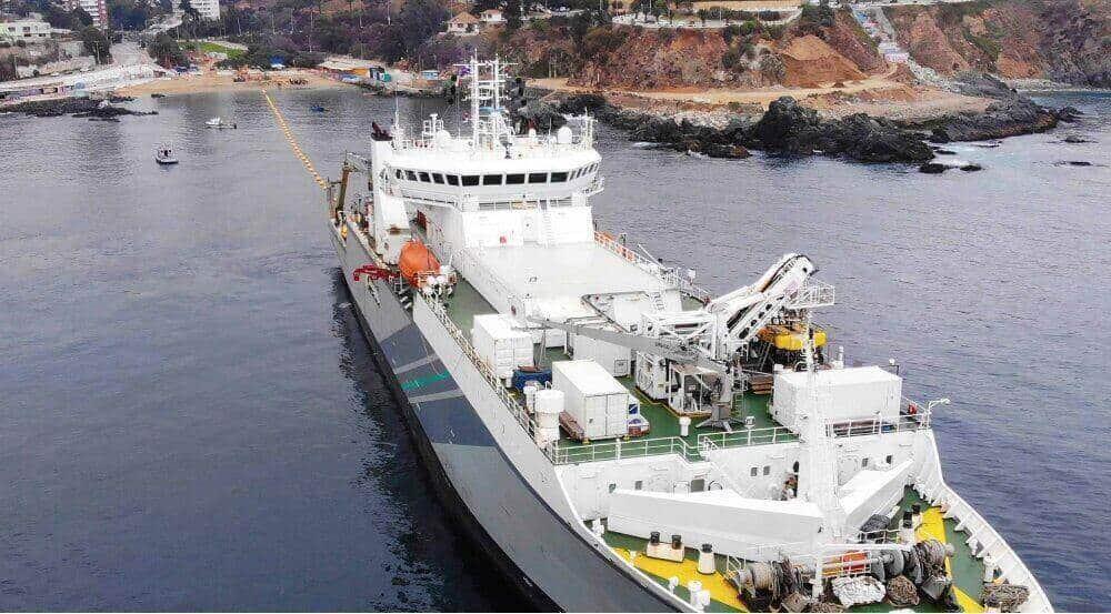 Facebook se une a Google para desplegar el cable submarino