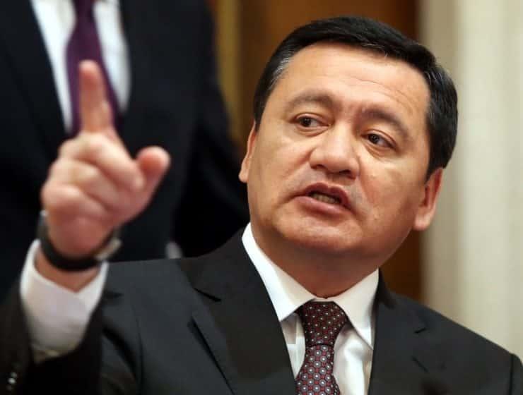 Critica AMLO a legisladores salinistas Critica AMLO a legisladores salinistas