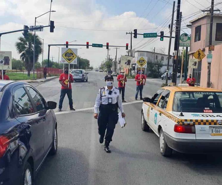 Fomenta Escobedo el uso del cinturón Fomenta Escobedo el uso del cinturón